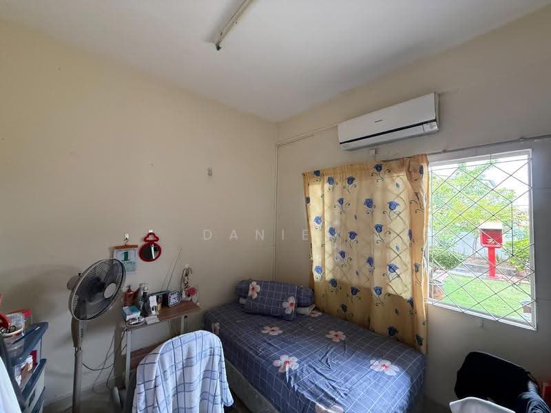 Rumah Teres 2-Tingkat untuk Dijual di Taman Pelangi (Johor Bahru) - Daniel Yong - Bedroom - PropertyGuru.com.my