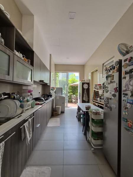 Zero-Lot Bungalow for Sale in Lakefront Villa (Cyberjaya) - Sarah . - PropertyGuru.com.my