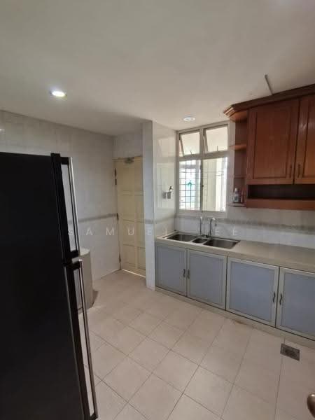 Apartment for Rent at Orchid View Luxury Apartment - Samuel Lee - Kitchen - PropertyGuru.com.my