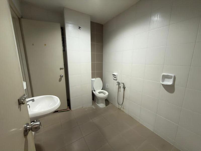 2-storey Terraced House for Sale in Rawang (Selangor) - Mandy Cheow - Bathroom - PropertyGuru.com.my