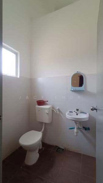 1-storey Terraced House for Sale in Kapar (Selangor) - Jack Khor Phor Jiing - Bathroom - PropertyGuru.com.my