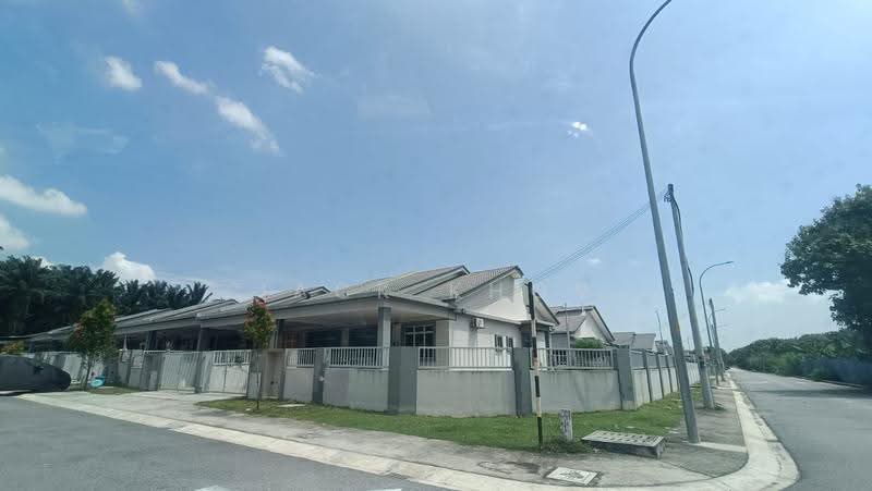 1-storey Terraced House for Sale in Kapar (Selangor) - Jack Khor Phor Jiing - Exterior - PropertyGuru.com.my