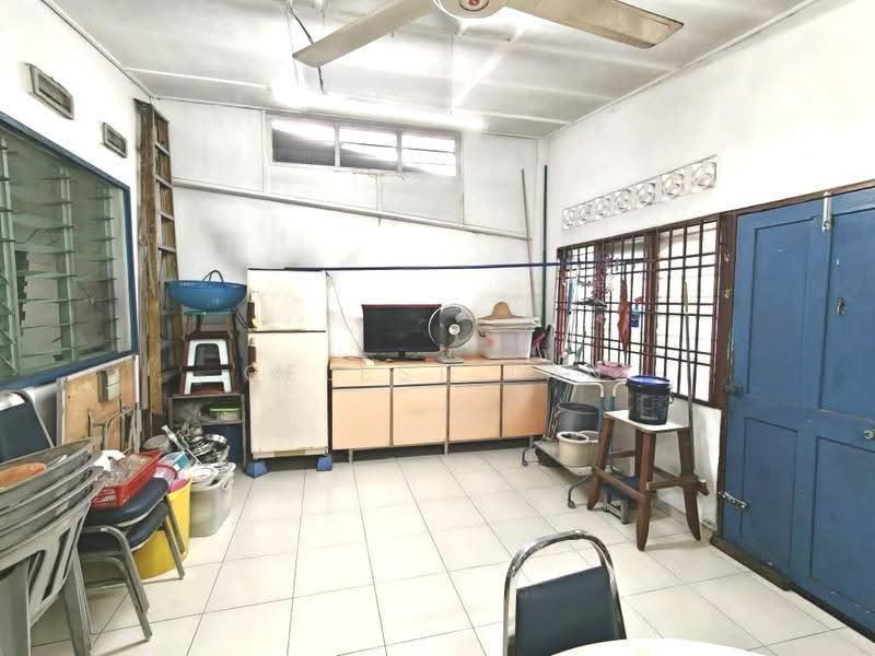 1-storey Terraced House for Sale in Taman Abad (Johor Bahru) - Celest Tan - PropertyGuru.com.my