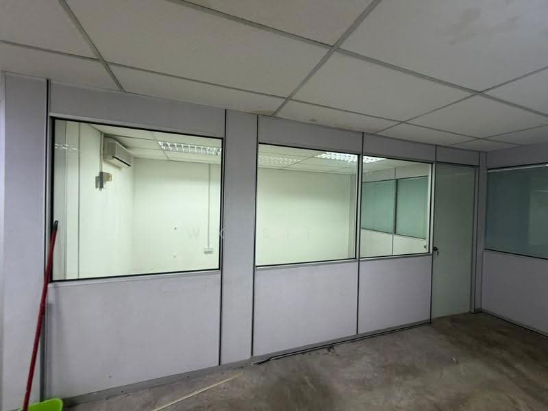 Kedai untuk Disewa di Usj 10 (Subang Jaya) - WK Siew - Interior - PropertyGuru.com.my