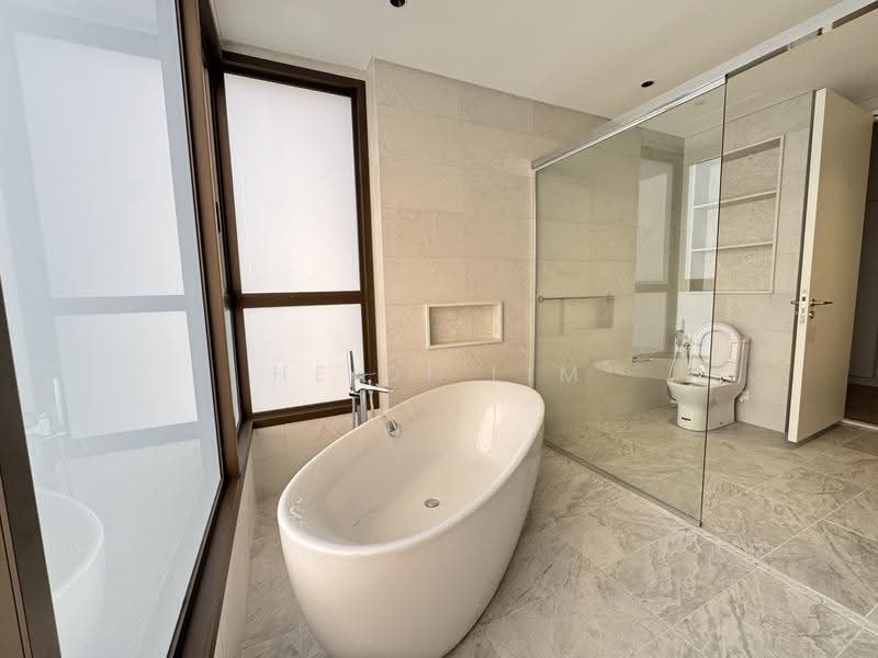 Kediaman Servis untuk Dijual di Jendela Residences - Heidi Lim - Bathroom - PropertyGuru.com.my