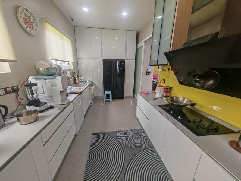 Rumah Berkembar untuk Dijual di Kinrara Residence (Puchong) - Joey Lim - Kitchen - PropertyGuru.com.my
