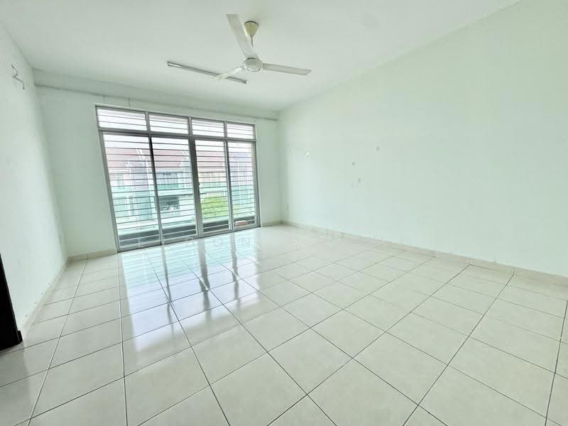3-storey Terraced House for Sale in Kajang (Selangor) - Eldon Chong - Living Room - PropertyGuru.com.my
