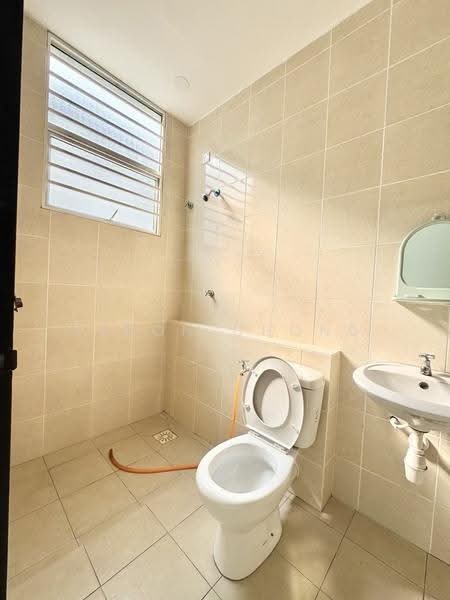 3-storey Terraced House for Sale in Kajang (Selangor) - Eldon Chong - Bathroom - PropertyGuru.com.my