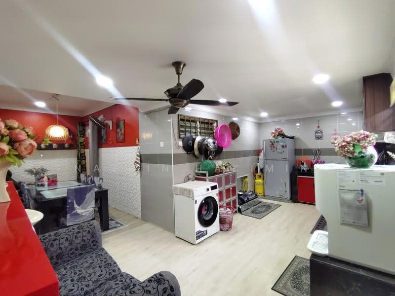 2-storey Terraced House for Sale in Rawang (Selangor) - Nazrin Hakimin - Kitchen - PropertyGuru.com.my