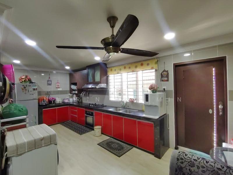 2-storey Terraced House for Sale in Rawang (Selangor) - Nazrin Hakimin - Kitchen - PropertyGuru.com.my