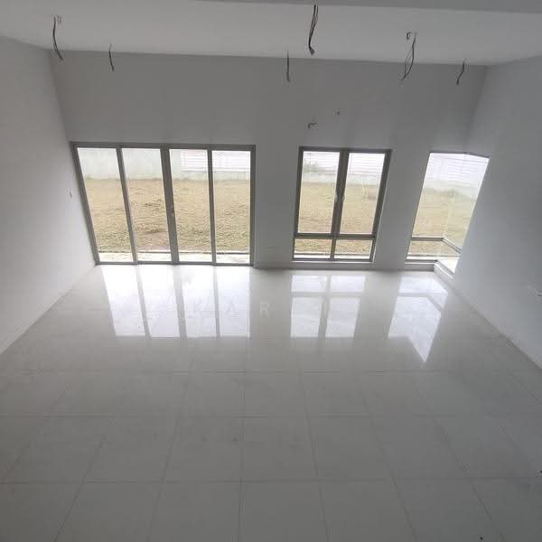 Cluster House for Rent in Sunway Alam Suria (Shah Alam) - Karen Ong - Living Room - PropertyGuru.com.my