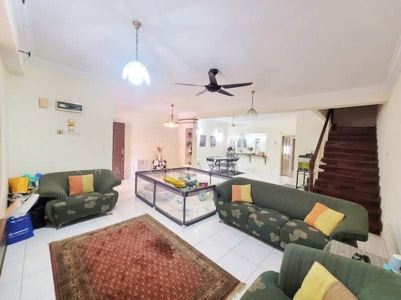 Terraced House for Sale in Bukit Rahman Putra (Sungai Buloh) - Khairul Syafiq - Living Room - PropertyGuru.com.my