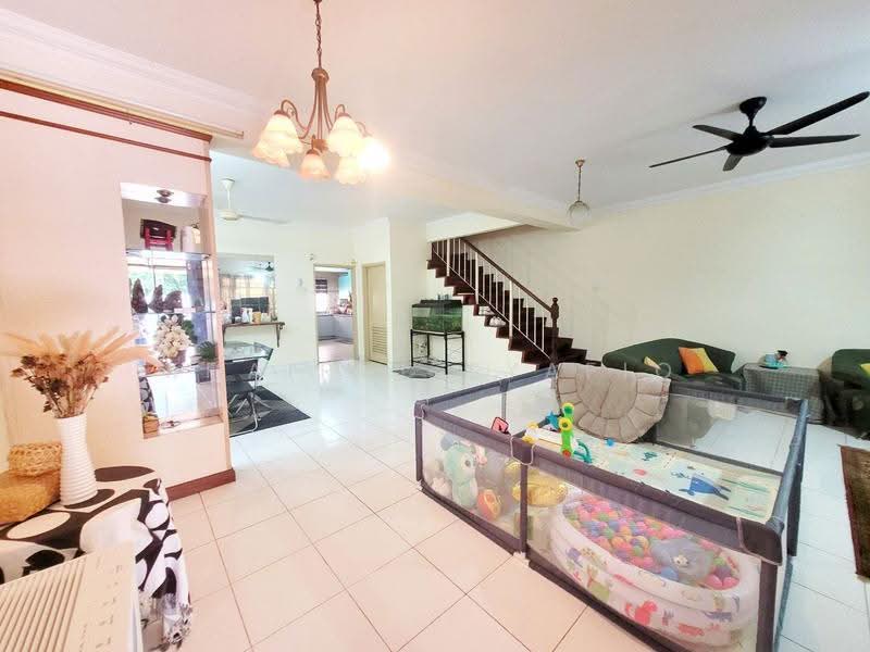 Terraced House for Sale in Bukit Rahman Putra (Sungai Buloh) - Khairul Syafiq - Living Room - PropertyGuru.com.my