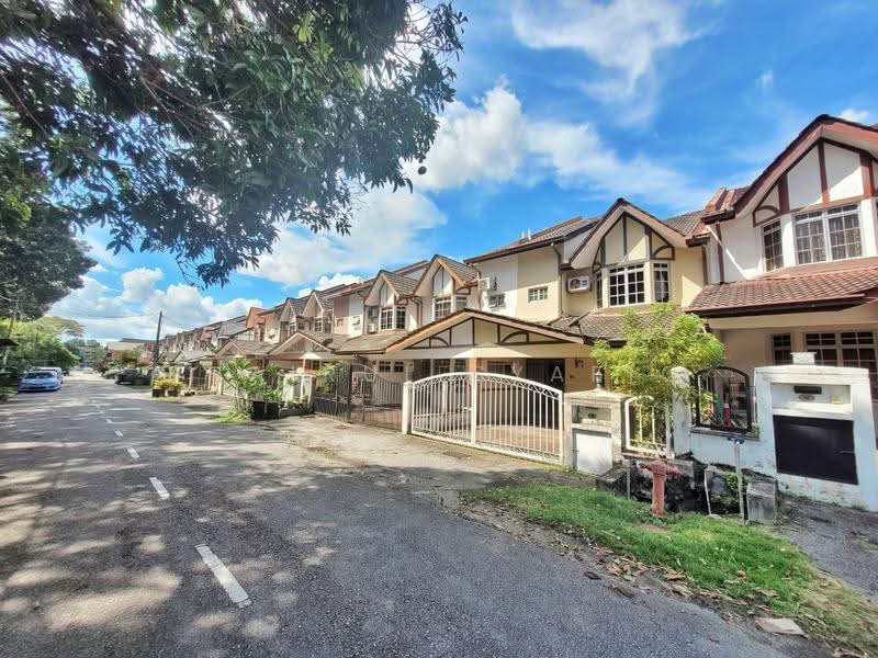 Terraced House for Sale in Bukit Rahman Putra (Sungai Buloh) - Khairul Syafiq - Exterior - PropertyGuru.com.my