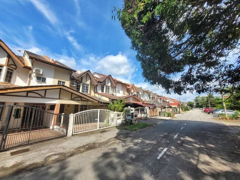Terraced House for Sale in Bukit Rahman Putra (Sungai Buloh) - Khairul Syafiq - Exterior - PropertyGuru.com.my