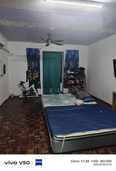2-storey Terraced House for Sale in Taman Mount Austin (Tebrau) - Jordan Wong - Bedroom - PropertyGuru.com.my