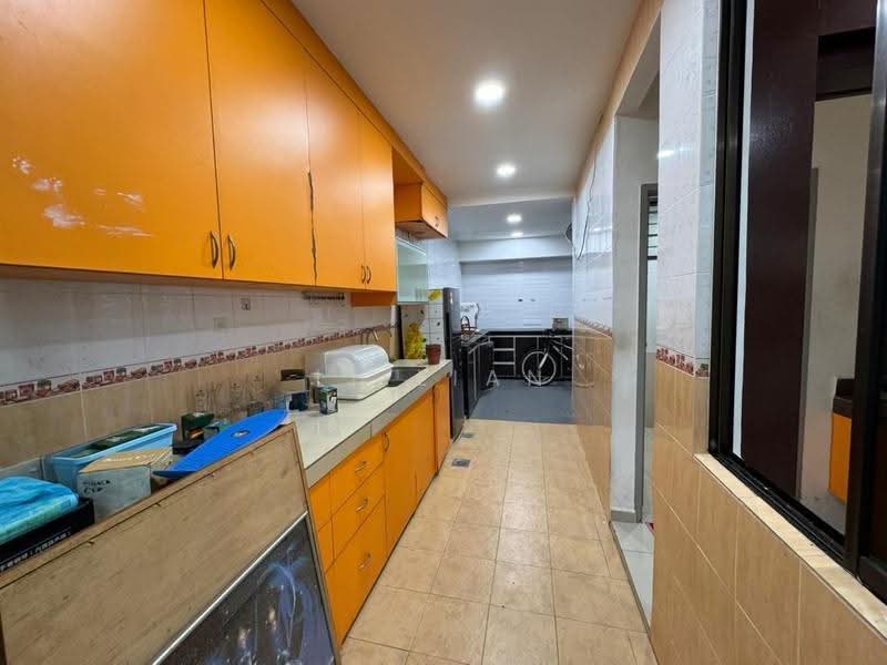 Cluster House for Sale in Austin Heights (Tebrau) - Li Lian Chew - Kitchen - PropertyGuru.com.my
