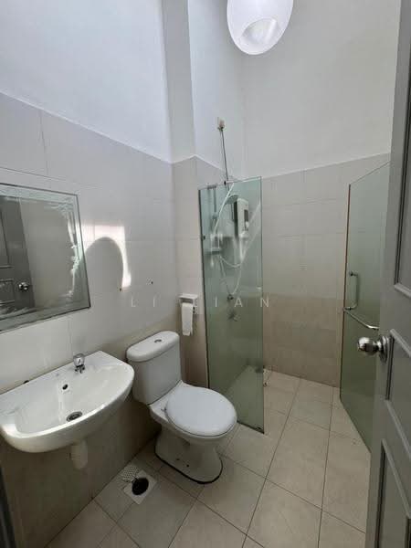 Cluster House for Sale in Austin Heights (Tebrau) - Li Lian Chew - Bathroom - PropertyGuru.com.my