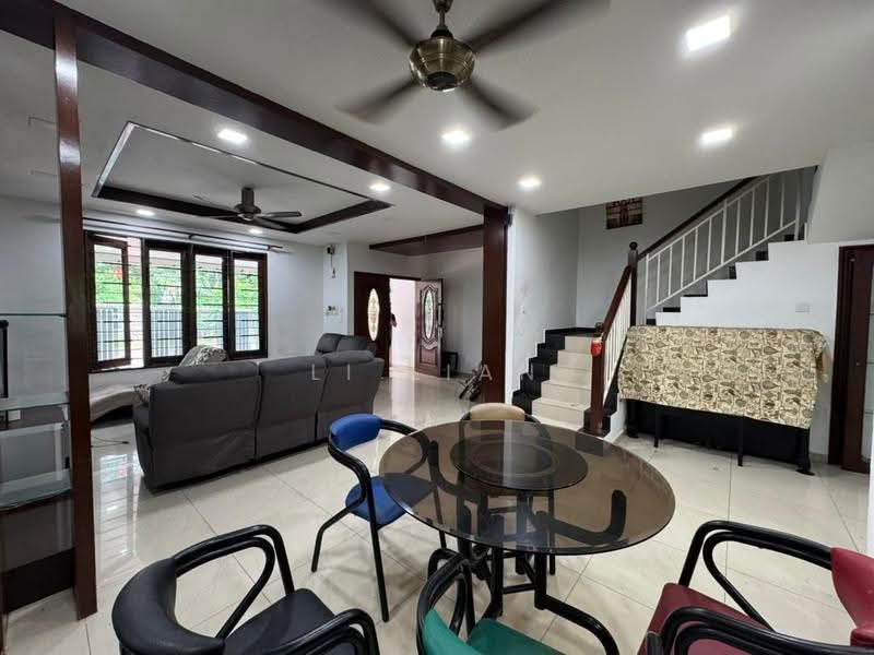 Cluster House for Sale in Austin Heights (Tebrau) - Li Lian Chew - Living Room - PropertyGuru.com.my