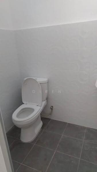 2-storey Terraced House for Rent in Taman Sri Rampai (Wangsa Maju) - Diren Tee - Bathroom - PropertyGuru.com.my