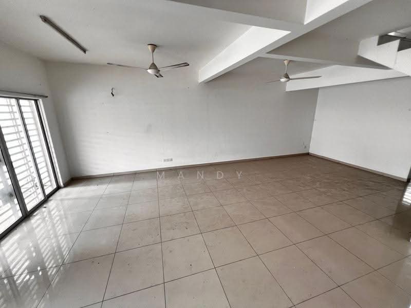 Terraced House for Sale in Rawang (Selangor) - Mandy Cheow - Living Room - PropertyGuru.com.my