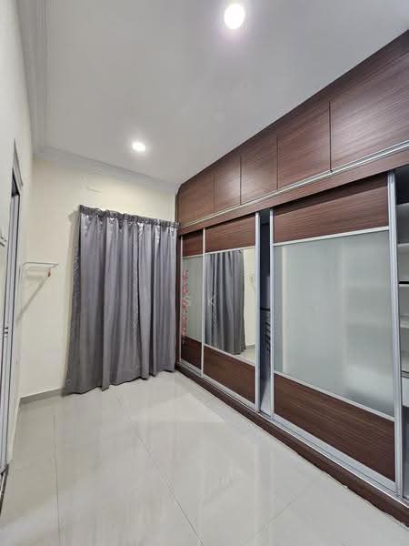 Rumah Teres 2-Tingkat untuk Dijual di Kota Kemuning (Shah Alam) - SK Thiam - Bedroom - PropertyGuru.com.my