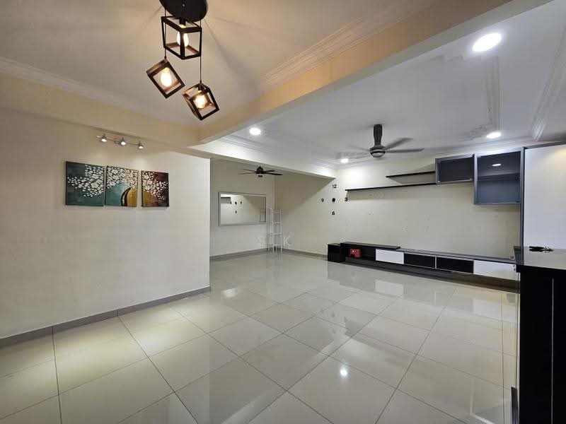 Rumah Teres 2-Tingkat untuk Dijual di Kota Kemuning (Shah Alam) - SK Thiam - Living Room - PropertyGuru.com.my