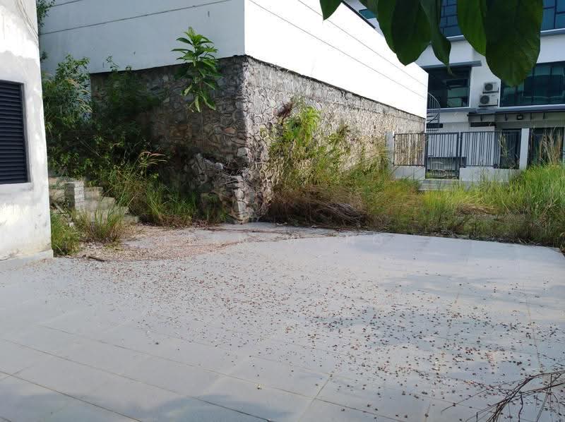 Semi-Detached House for Sale in 16 Sierra (Puchong) - Fern Wong - Exterior - PropertyGuru.com.my