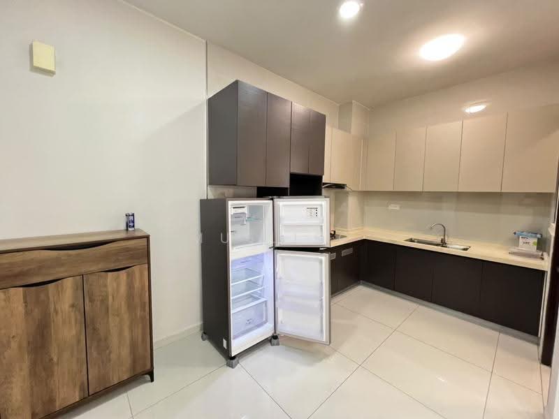 Kondominium untuk Disewa di Royal Strand @ Country Garden Danga Bay - Muslieg . - Kitchen - PropertyGuru.com.my