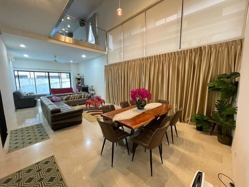 Bungalow House for Sale in Ampang Jaya (Ampang) - calvin Chin - Living Room - PropertyGuru.com.my