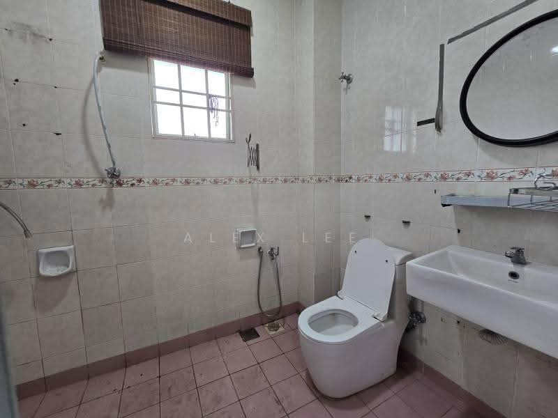Terraced House for Sale in Bandar Puteri Klang (Klang) - Alex Lee - Bathroom - PropertyGuru.com.my