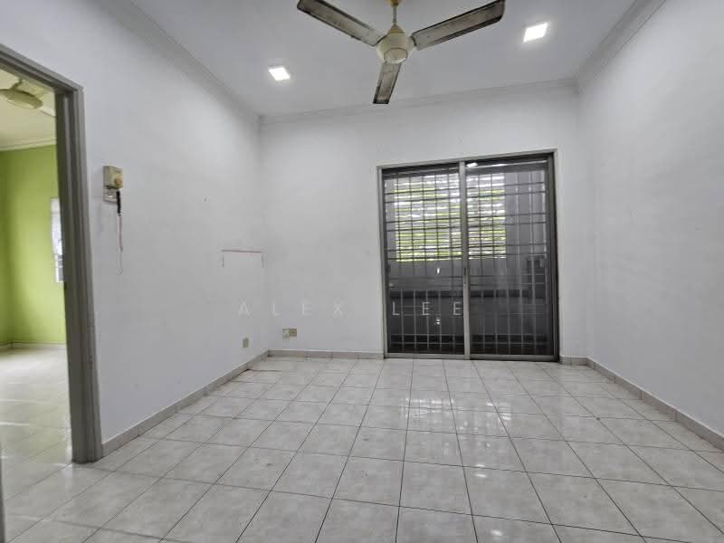 Terraced House for Sale in Bandar Puteri Klang (Klang) - Alex Lee - Living Room - PropertyGuru.com.my