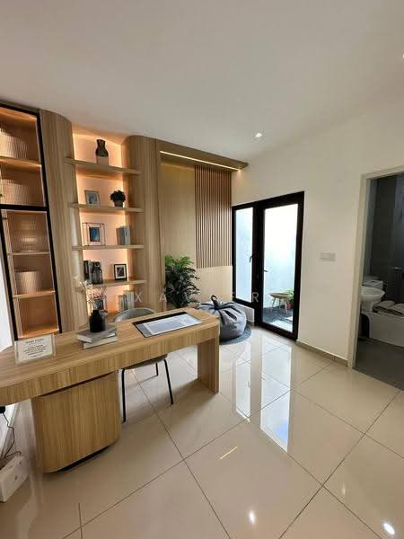Rumah Teres 2-Tingkat untuk Dijual di Nilai (Negeri Sembilan) - Xavier Tan - Study - PropertyGuru.com.my