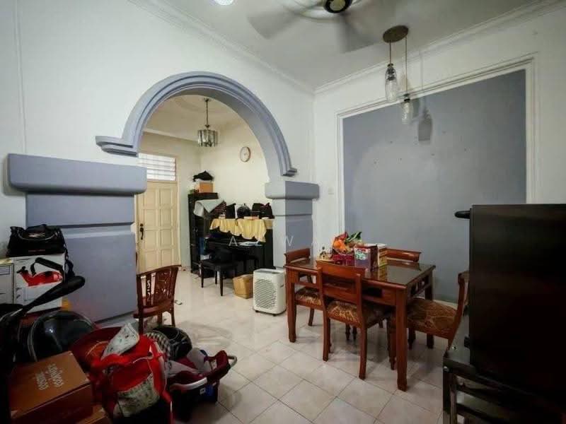 Rumah Teres 2-Tingkat untuk Disewa di Shah Alam (Selangor) - Azwa Abas - Living Room - PropertyGuru.com.my