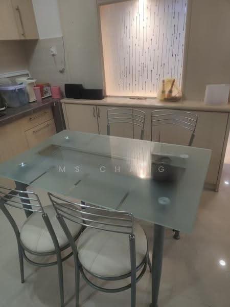Pangsapuri untuk Dijual di Taman Lembah Hijau Block 3 - Ms Chang - Dining Room - PropertyGuru.com.my