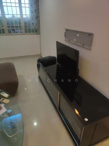 Pangsapuri untuk Dijual di Taman Lembah Hijau Block 3 - Ms Chang - Living Room - PropertyGuru.com.my