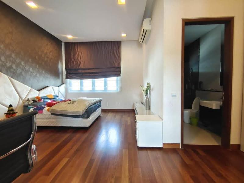 Bungalow House untuk Dijual di Ampang Jaya (Ampang) - calvin Chin - Bedroom - PropertyGuru.com.my