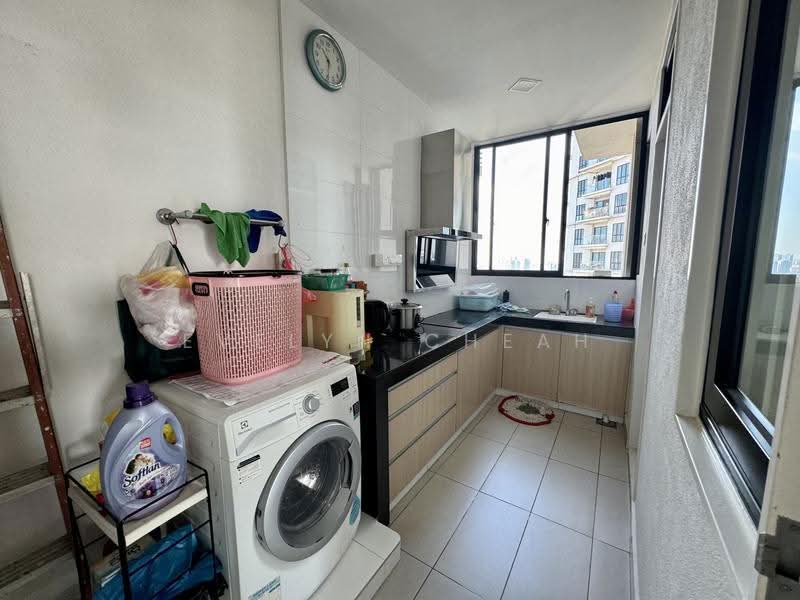 Condominium for Sale at Sky Condominium (Skyz Residence) - Evelyn Cheah - Kitchen - PropertyGuru.com.my