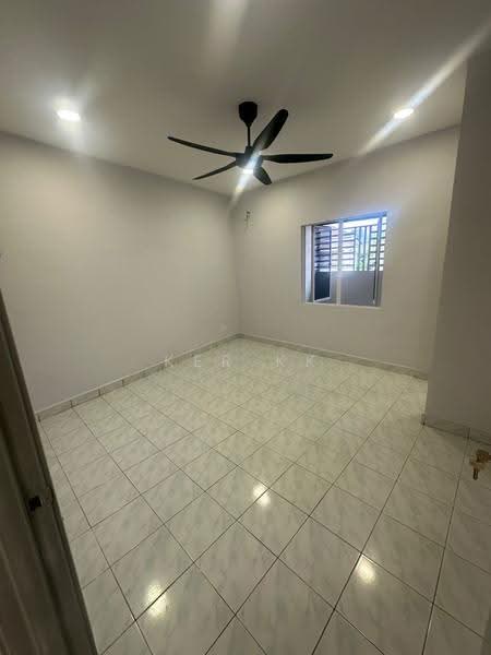 Rumah Teres 2-Tingkat untuk Disewa di Taman Putra Prima (Puchong) - Ker KK - Interior - PropertyGuru.com.my