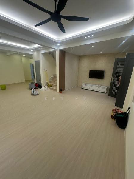 Rumah Teres 2-Tingkat untuk Disewa di Taman Putra Prima (Puchong) - Ker KK - Living Room - PropertyGuru.com.my