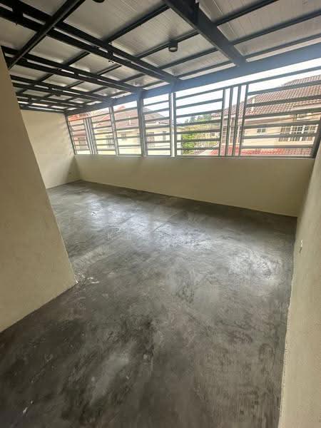 Rumah Teres 2-Tingkat untuk Disewa di Taman Putra Prima (Puchong) - Ker KK - Balcony - PropertyGuru.com.my