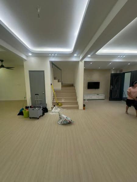 Rumah Teres 2-Tingkat untuk Disewa di Taman Putra Prima (Puchong) - Ker KK - Living Room - PropertyGuru.com.my