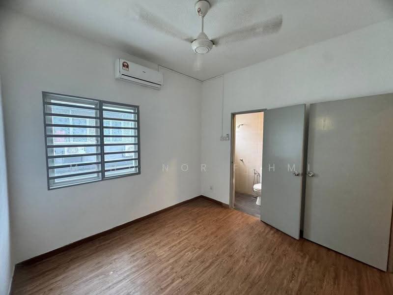 2-storey Terraced House for Sale in Bukit Rahman Putra (Sungai Buloh) - Mohd Nor Fahmi - PropertyGuru.com.my