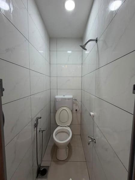 Rumah Flat untuk Dijual di Taman Perling - Wil Mong - Bathroom - PropertyGuru.com.my