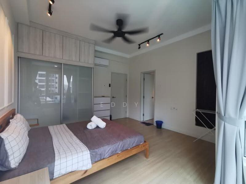 Kediaman Servis untuk Disewa di V Residence 3 @ Sunway Velocity - Eddy Hong - Bedroom - PropertyGuru.com.my