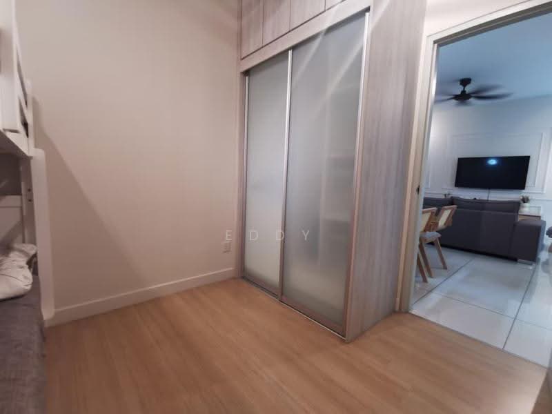 Kediaman Servis untuk Disewa di V Residence 3 @ Sunway Velocity - Eddy Hong - Bedroom - PropertyGuru.com.my