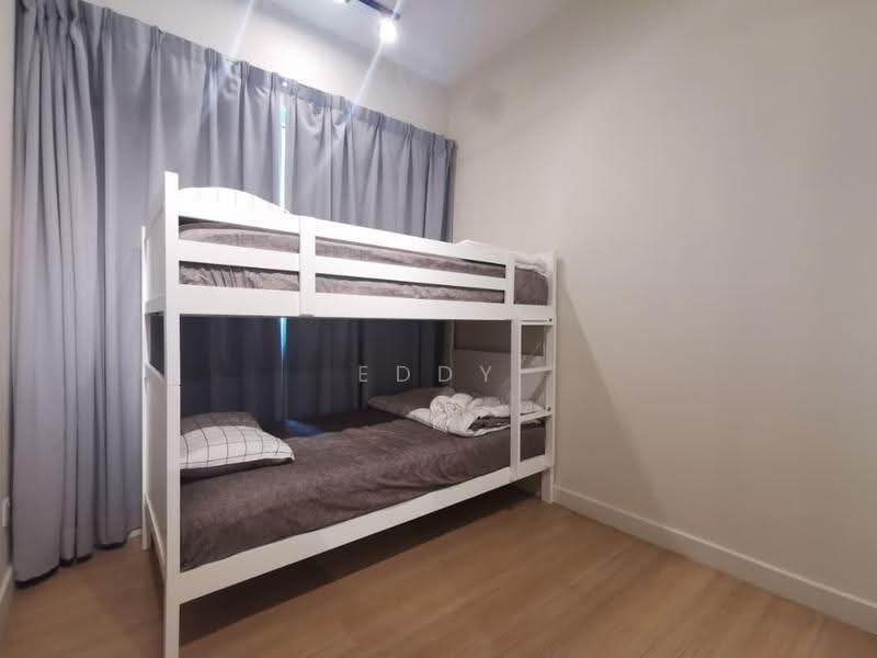 Kediaman Servis untuk Disewa di V Residence 3 @ Sunway Velocity - Eddy Hong - Bedroom - PropertyGuru.com.my