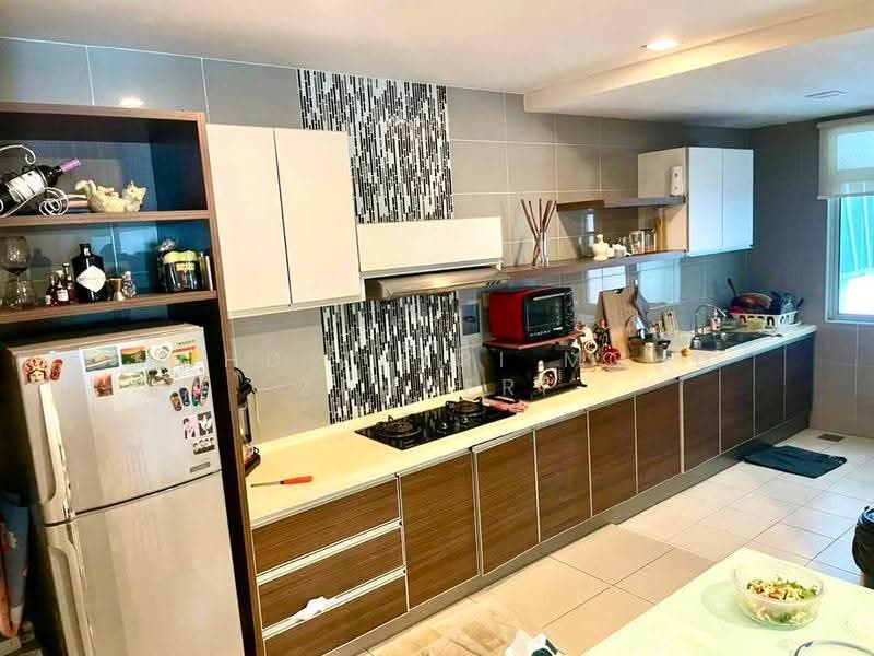 Condominium for Sale at Aston Kiara 3 - Mohd Zakri Mohd Zamberi - Kitchen - PropertyGuru.com.my