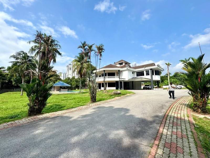 Commercial Bungalow for Rent in Kajang (Selangor) - Fahim Rustam - Exterior - PropertyGuru.com.my