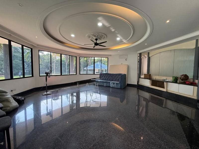 Commercial Bungalow for Rent in Kajang (Selangor) - Fahim Rustam - Living Room - PropertyGuru.com.my